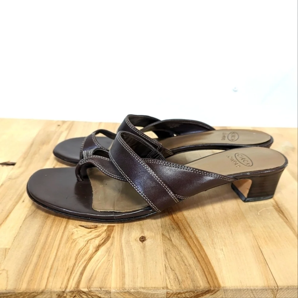 Circa by Joan & David Brown Leather Sandals 8 Toe Thong Block Heel Strappy